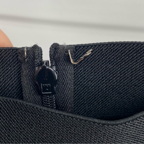 BCBG black woven tiered double layered skirt with pockets size 4 - Picture 3 of 8